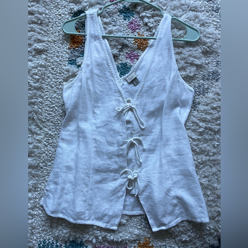 A New Day White Tie-Front Tank Top